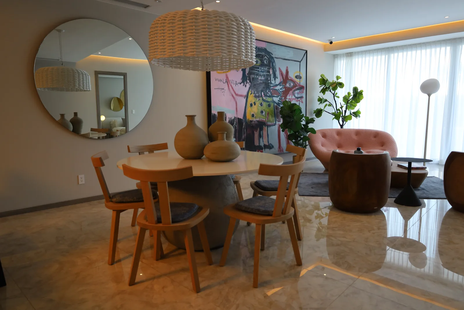 Comedor del departamento muestra de Amancay